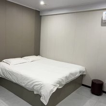 宾致公寓(南京南站明发广场地铁站店)