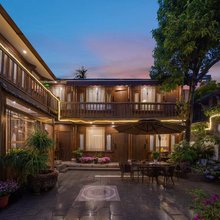 芳华设计师Music美宿(古城忠义市场店)