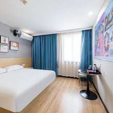 柚子电竞酒店(新昌大佛寺碳水王国店)