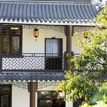 河池见山庭院民宿(职业教育中心学校店)