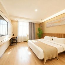 柏澜·雅舍｜BOTANICAL·APTNESS智慧酒店(延吉延边大学网红墙店)