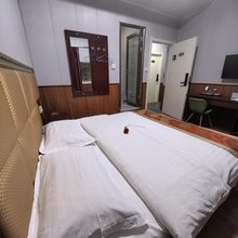 馨园宾馆(回民街钟楼地铁站店)