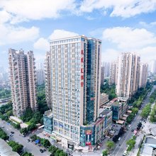 成都华纳不只是酒店(温江凤凰大街地铁站店)
