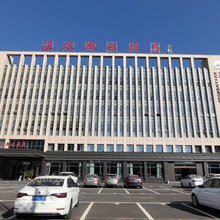 金湖渔枫湖畔酒店