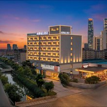 尚景瑞达酒店(万达广场火车站店)