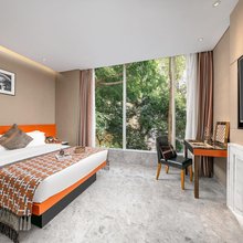 康萘儿酒店(广州北京路步行街团一大广场地铁站店)
