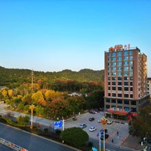 镜山乐居酒店(上高县政府镜山广场店)