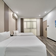 上饶云速七酒店(上饶高铁站店)