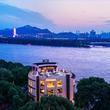 方寸·空空客厅江景民宿(五一广场湘江中路店)