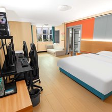 电玩鲸电竞民宿(中山汽车总站店)