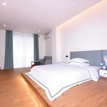 熙禧公寓(华通广场店)