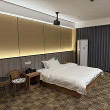 句容青韵商务酒店