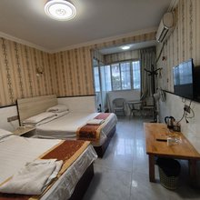 成都牡丹住宿(川师大狮子山校区店)
