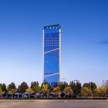 西安奥体中心桔子水晶酒店