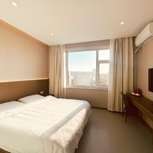 悦园酒店(齐齐哈尔大学龙沙公园店)