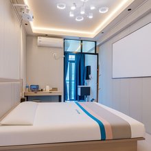 顺德归来客豪华式公寓〈五沙巿场店〉