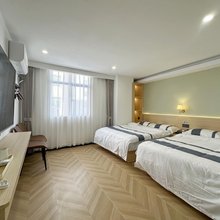 艾铂顿公寓(白云东平地铁站店)