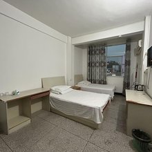 兄弟旅社