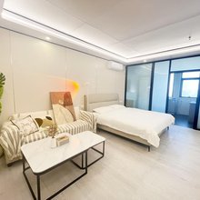 哩厚·House