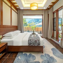 麓川璞隐温泉康养酒店