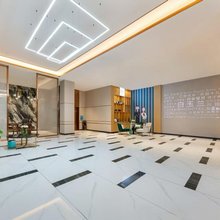 白玉兰酒店(赣州兴国翡翠广场店)