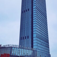 时光遇见LOFT高空观景民宿(贵阳北站店)