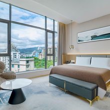 花溪纳莱·谧霖美学酒店Serene&Luxe(景洪曼听公园江边夜市店)