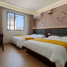 尘隅民宿(万岁山武侠城清明上河园店)