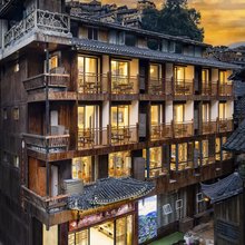 苗皇文化大酒店(西江千户苗寨五号风雨桥店)