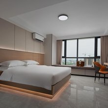 乐迪酒店(海口万达广场店)