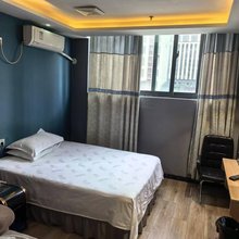 星星温泉住宿(郑州大学新校区河南工业大学地铁站店)