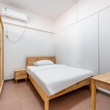 核和家园民宿(宝龙地铁站店)