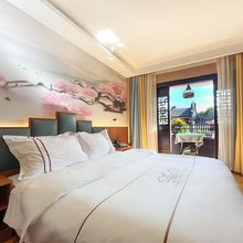 太阳岛酒店(楚雄彝人古镇高铁站店)