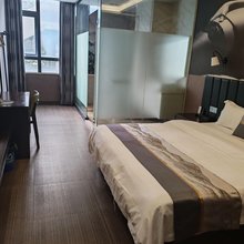 泰华酒店(朱村地铁站店)