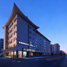 北陆商务宾馆(延吉朝鲜族民俗园延边大学网红墙店)