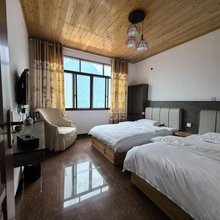 雪山鸿奇富硒民宿