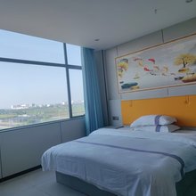 群结公寓(广州南沙区店)
