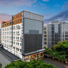 艺龙玺程国际酒店(深圳松岗琥珀市场店)