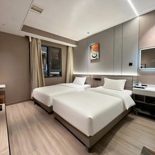雅阁尔·君品智慧酒店(威宁会展中心店)