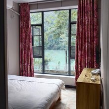乐山峡谷码头旅店