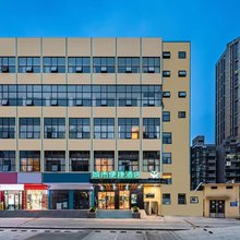 城市便捷酒店(长沙五一广场窑岭湘雅二医院地铁站店)