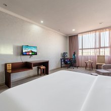 竞族电竞酒店(龙港中国礼品城店)