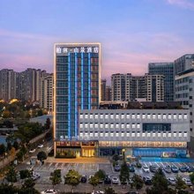 绵阳柏林山景酒店(园艺山东辰国际学校店)