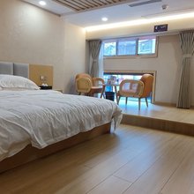 途家房东231208173797客栈(花果路分店)