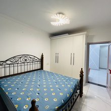 万兴公寓万达附近空调大床房技师学院(万达路分店)