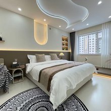 延吉菲儿民宿(延边大学网红墙店)