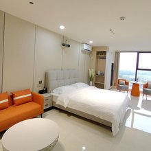 柒栖民宿(西安高铁北站店)