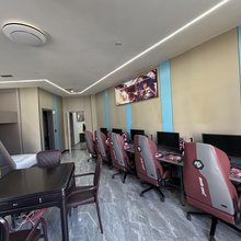 1+电竞酒店
