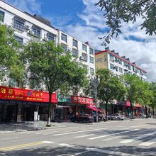 西乡鸿安酒店(廊桥店)