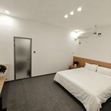 桑榆·轻设计|影音美宿(万岁山武侠城店)